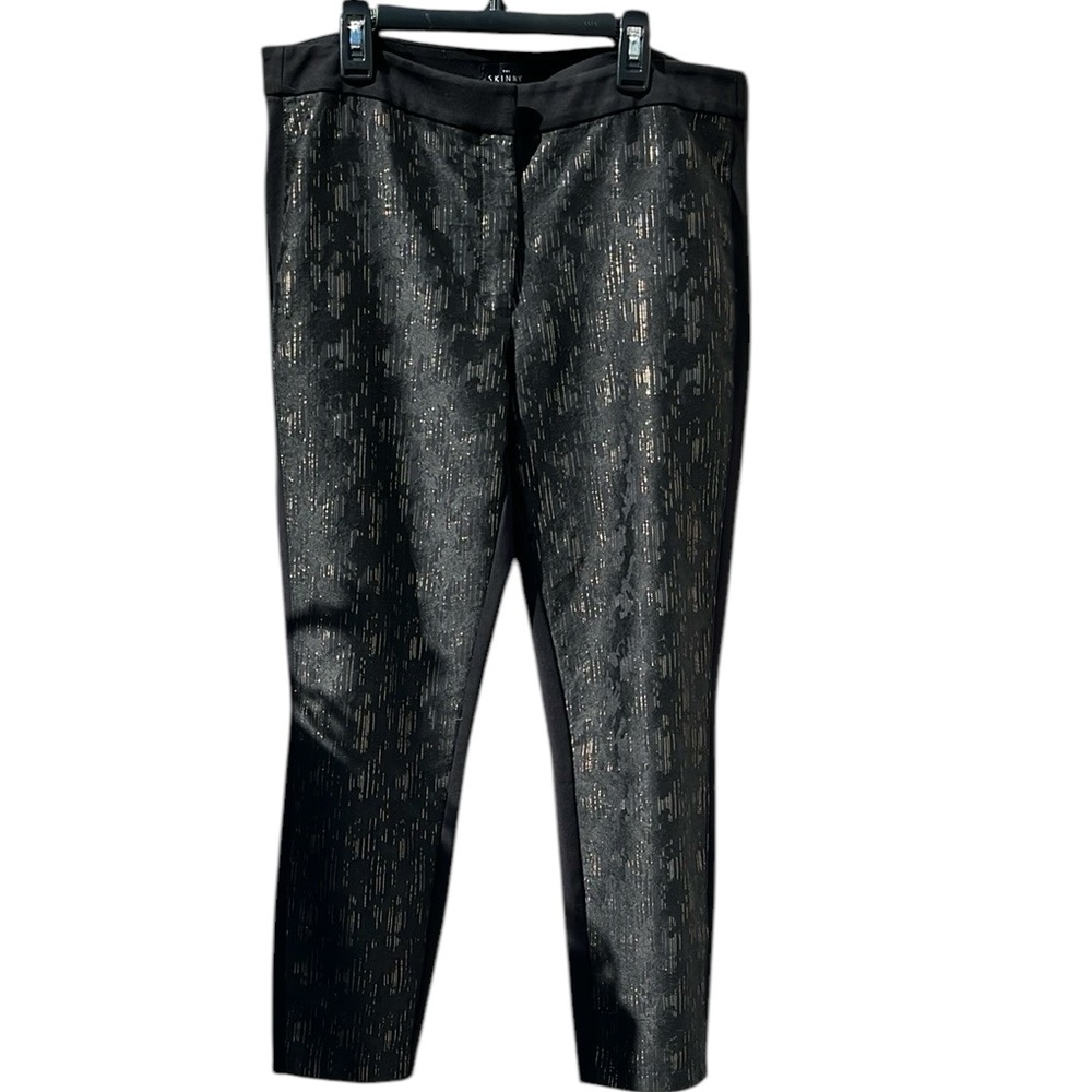 Chico's size 12 Black high waist tapered Pants cropped at ankle metallic thread